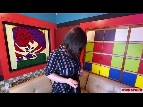 ❤️ جاپاني پياري وڏي سيني سان گڏ جنسي رانديڪن سان مشت زني ڪري ٿي ۽ هڪ orgasm آهي. هوءَ هڪ انٽرويو ۾ پنهنجي ڀوائتي تجربي بابت ڳالهائي ٿي. وڏيون چوڙيون ۽ وارن واري بلت زور سان روئي رهي آهي. اوساڪاپورن ❤️❌ معياري فحش